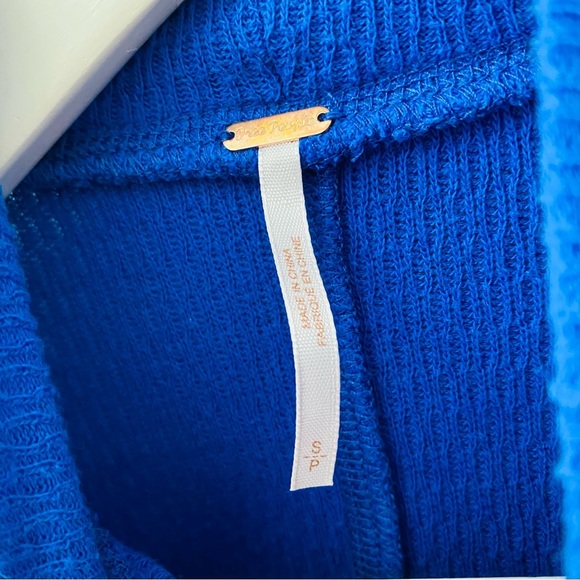 Free People Long Sleeve Turtleneck Top Blue Sz Small - Picture 4 of 8